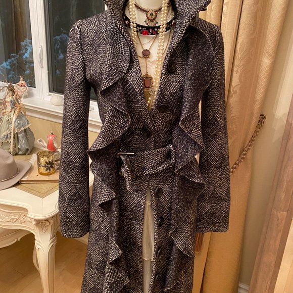 Authentic DVF coat - Picture 2 of 4